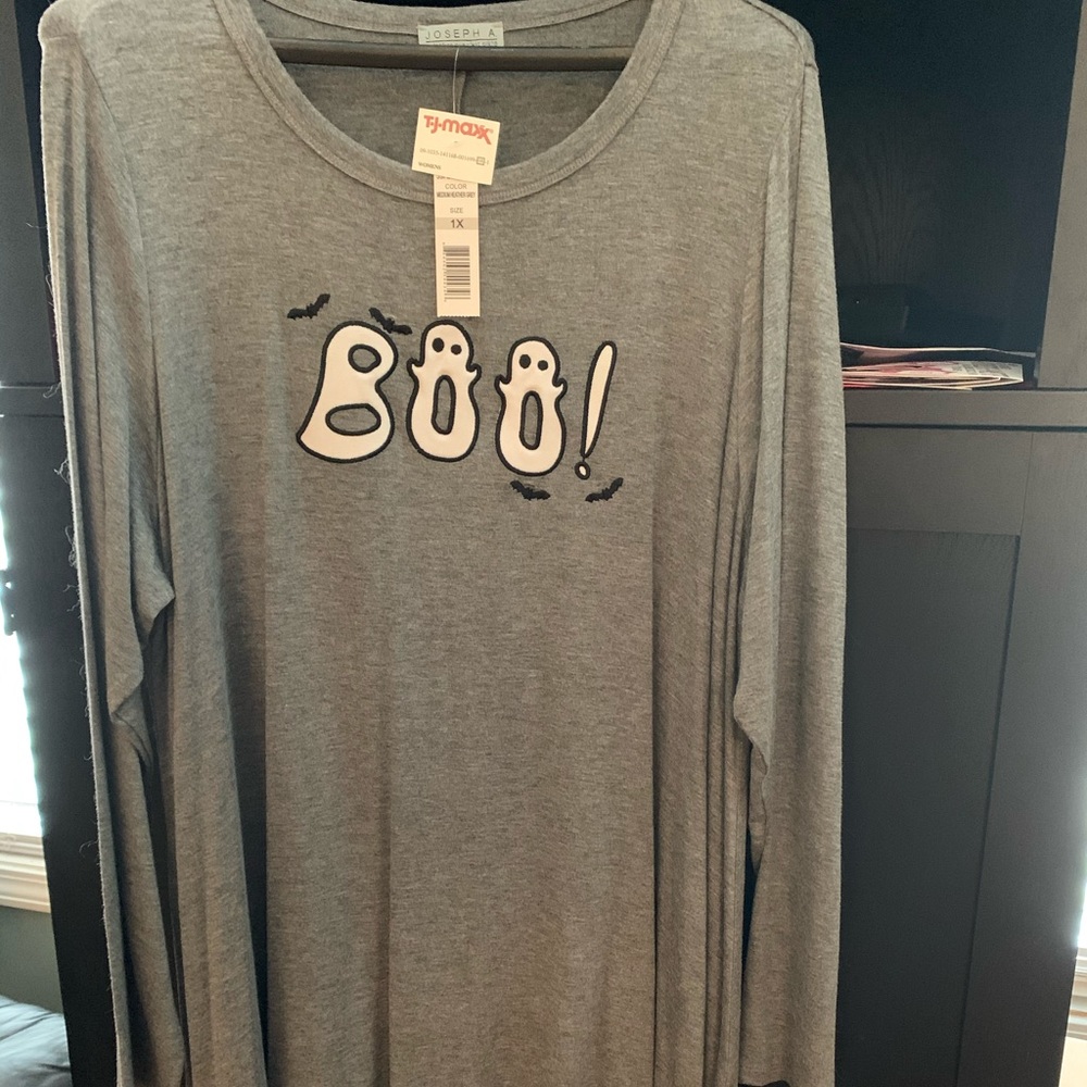 Long sleeve Halloween themed tee